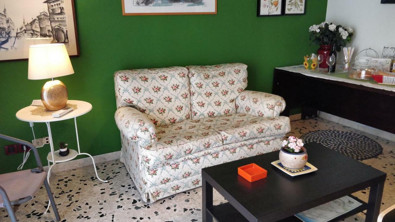 Suite Time Van Gogh Aeroporto di Catania Fontana Rossa Esterno foto